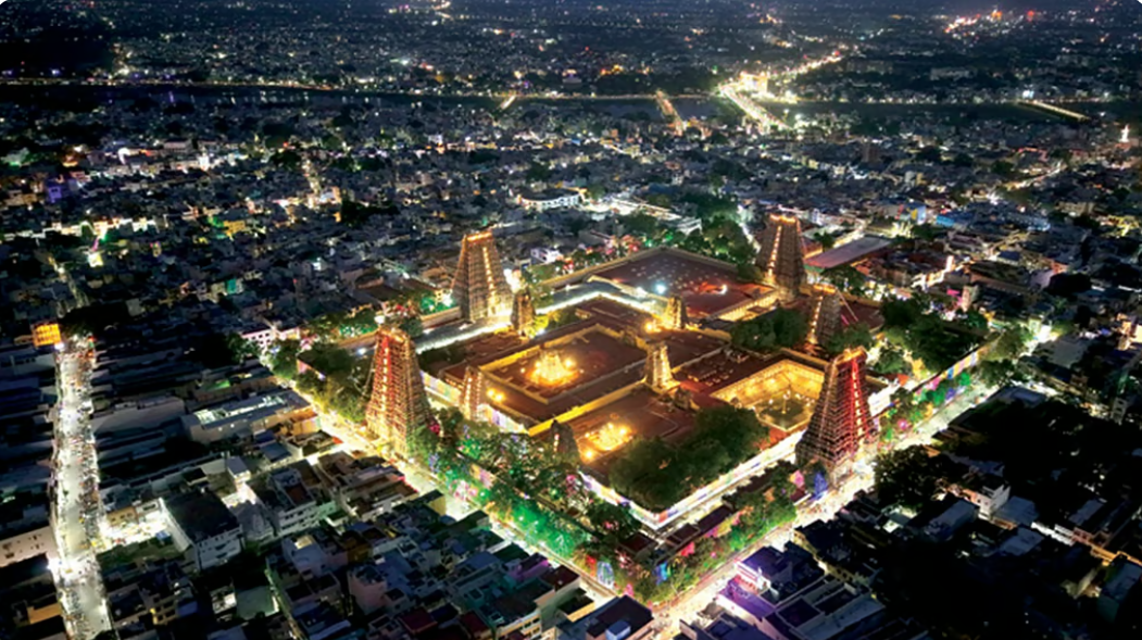 விழாக்கோலம் பூண்டது மதுரை மாநகரம் - மீனாட்சி அம்மன் கோயிலில் நாளை குடமுழுக்கு கோலாகலம்