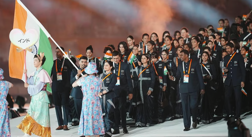 கண்கவர் கலை நிகழ்ச்சிகளுடன் ஆசிய விளையாட்டு போட்டி கோலாகல ஆரம்பம்