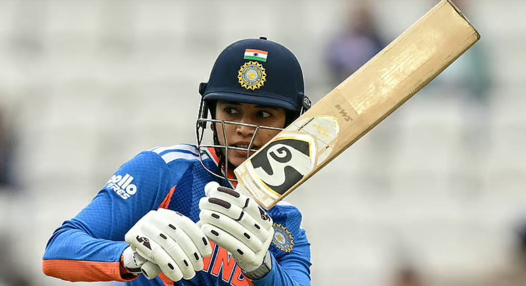 மகளிர் T20I: `அதிக ரன்கள் குவித்தவர்...' - வரலாற்றுச் சாதனை படைத்த ஸ்மிருதி மந்தானா