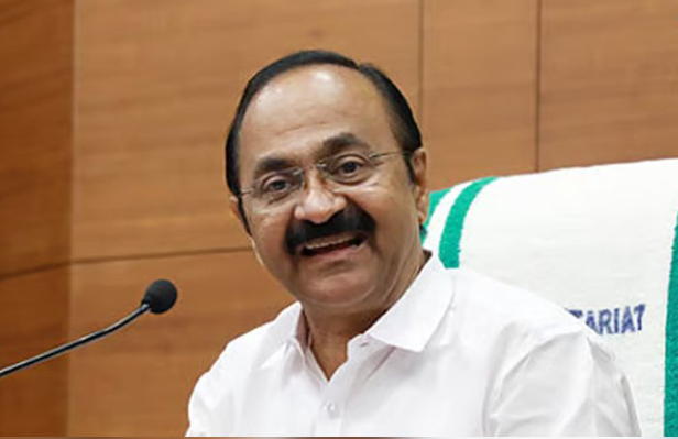 ரூ.1000 கோடி செலவில் சபரிமலை, குருவாயூர் கோயில்களை திருப்பதி போல் மாற்ற ஆலோசனை: கேரள முதல்வர் வி.டி.சதீசன் தகவல்