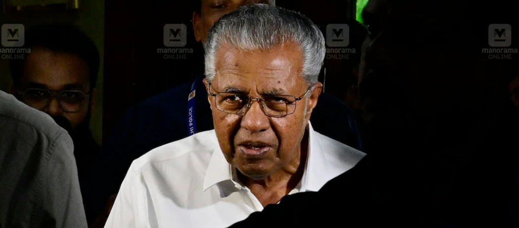 പിണറായി സർക്കാരിന്റെ കാലത്തെ നടപടികൾക്കെതിരെ അന്വേഷണം എന്ന ഇതുവരെയുള്ള രാഷ്ട്രീയ ചിത്രത്തിന്റെ ഫ്രെയിം മാറുകയാണ്; പിണറായി വിജയൻ തന്നെ അന്വേഷണവിഷയമാകുന്നു. മുൻ മുഖ്യമന്ത്രി കൂടിയായ പ്രതിപക്ഷനേതാവും സിപിഎം പൊളിറ്റ്ബ്യൂറോ അംഗവുമാണ് അന്വേഷണപരിധിയിൽ. 10 വർഷം പൊലീസിനെ